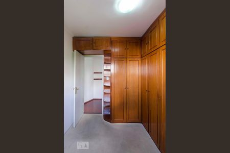 Quarto 2 de apartamento para alugar com 2 quartos, 65m² em Lauzane Paulista, São Paulo