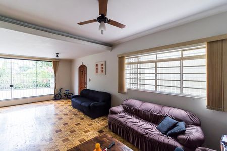 Sala de casa para alugar com 4 quartos, 375m² em Bela Aliança, São Paulo