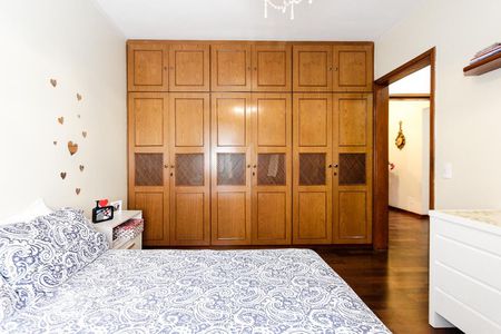 suite 01 de apartamento à venda com 3 quartos, 210m² em Vila Regente Feijó, São Paulo