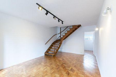 Sala de casa para alugar com 2 quartos, 130m² em Vila Olímpia, São Paulo