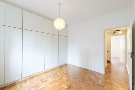 Quarto 1 de casa para alugar com 2 quartos, 130m² em Vila Olímpia, São Paulo