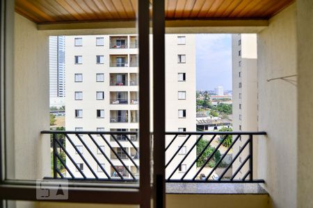 Vista Sala de apartamento para alugar com 3 quartos, 70m² em Continental, Osasco