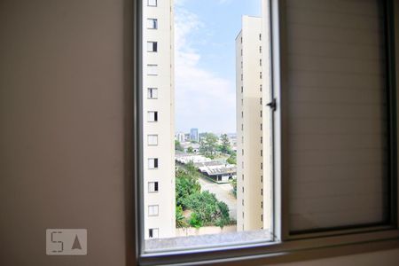 Vista Quarto 2 de apartamento para alugar com 3 quartos, 70m² em Continental, Osasco