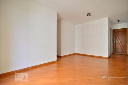 Sala  de apartamento para alugar com 3 quartos, 70m² em Continental, Osasco