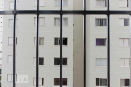Vista Sala de apartamento à venda com 2 quartos, 58m² em Jardim Santa Inês, São Paulo