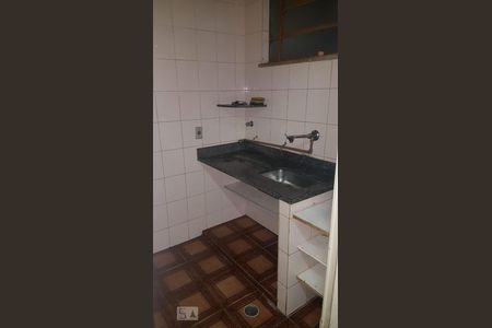 Cozinha de apartamento à venda com 2 quartos, 70m² em Centro, Belo Horizonte