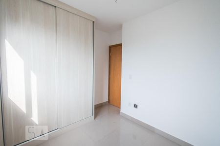 Quarto 2 de apartamento para alugar com 2 quartos, 55m² em Manacás, Belo Horizonte