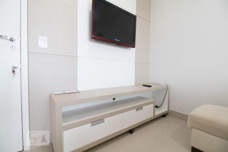 Sala de apartamento para alugar com 2 quartos, 50m² em Setor Bela Vista, Goiânia