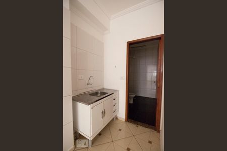 Cozinha de kitnet/studio para alugar com 1 quarto, 40m² em Bela Vista, São Paulo