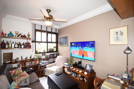 Sala de tv de apartamento à venda com 2 quartos, 105m² em Vila Andrade, São Paulo