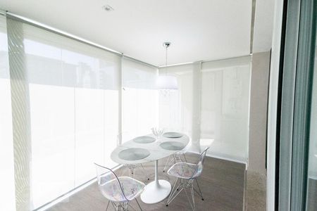 Sala 2 de apartamento para alugar com 1 quarto, 76m² em Vila Olímpia, São Paulo