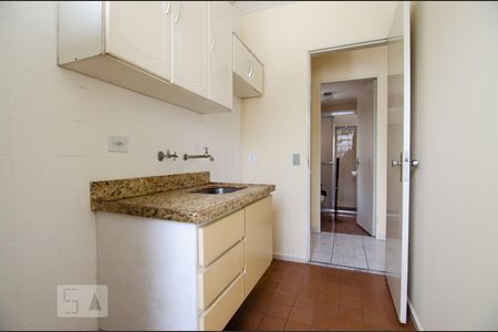 Cozinha de kitnet/studio para alugar com 1 quarto, 33m² em Centro, Campinas