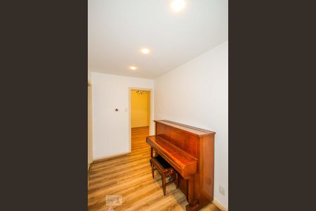 Hall de apartamento à venda com 3 quartos, 111m² em Leme, Rio de Janeiro