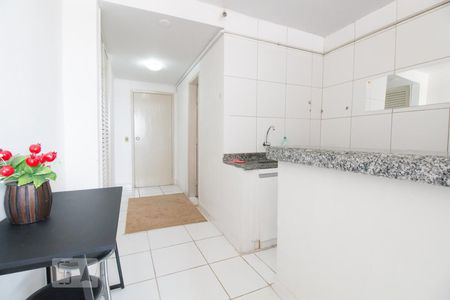 Sala de kitnet/studio para alugar com 1 quarto, 29m² em Setor Central, Goiânia