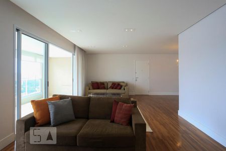 Sala de TV de apartamento à venda com 3 quartos, 140m² em Pinheiros, São Paulo