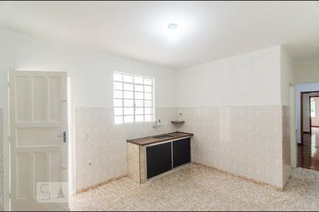 Cozinha de casa para alugar com 3 quartos, 200m² em Cidade Mãe do Céu, São Paulo