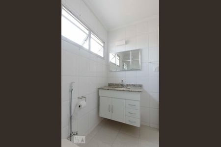 Banheiro de apartamento para alugar com 3 quartos, 70m² em Santana, São Paulo