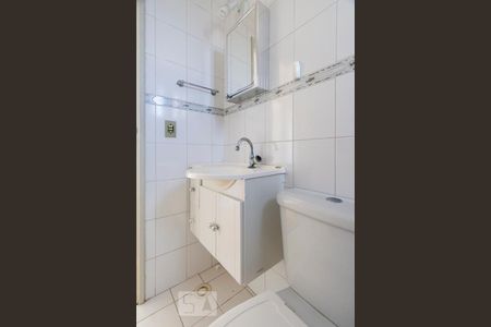 Banheiro social de apartamento para alugar com 2 quartos, 65m² em Vila Monte Alegre, São Paulo