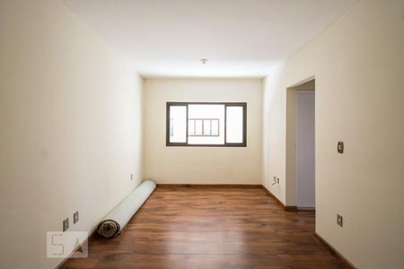 Sala de apartamento para alugar com 2 quartos, 70m² em Campestre, Santo André