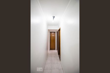 Corredor  de apartamento para alugar com 3 quartos, 68m² em Alto de Pinheiros, São Paulo