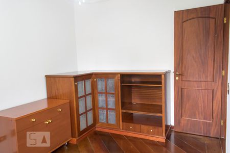 Quarto 1 de apartamento para alugar com 3 quartos, 117m² em Bosque da Saúde, São Paulo