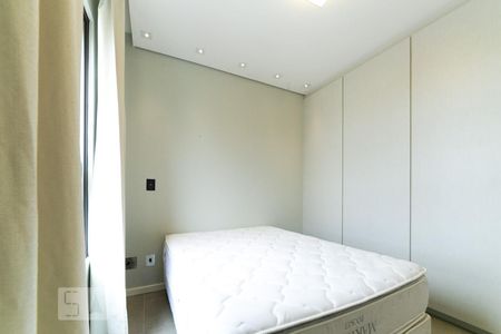 Suíte de apartamento à venda com 1 quarto, 70m² em Jardim das Acácias, São Paulo