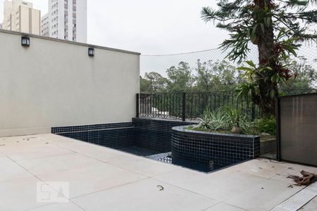 1o. Andar - Fundos - Piscina de casa à venda com 3 quartos, 325m² em Cambuci, São Paulo