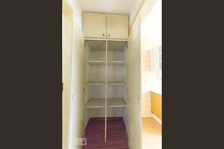 Corredor de apartamento para alugar com 1 quarto, 35m² em Botafogo, Campinas