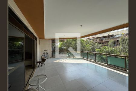 Varanda de apartamento para alugar com 4 quartos, 180m² em Recreio dos Bandeirantes, Rio de Janeiro