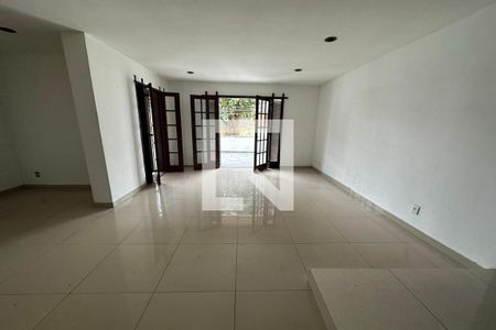 Sala de casa à venda com 5 quartos, 450m² em Freguesia (jacarepaguá), Rio de Janeiro