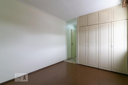 Suíte de apartamento para alugar com 3 quartos, 105m² em Vila Monumento, São Paulo