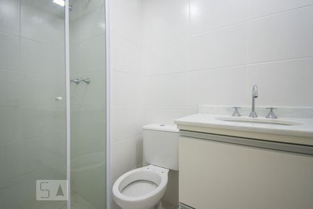 Banheiro de apartamento para alugar com 2 quartos, 57m² em Vila Homero Thon, Santo André