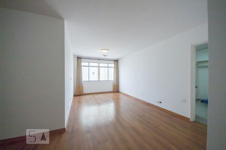 Sala de apartamento para alugar com 3 quartos, 130m² em Cerqueira César, São Paulo