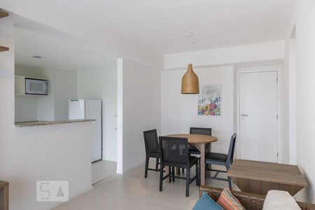 Sala de apartamento para alugar com 2 quartos, 78m² em Recreio dos Bandeirantes, Rio de Janeiro