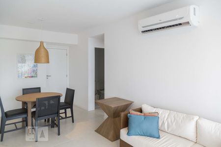 Sala de apartamento para alugar com 2 quartos, 78m² em Recreio dos Bandeirantes, Rio de Janeiro