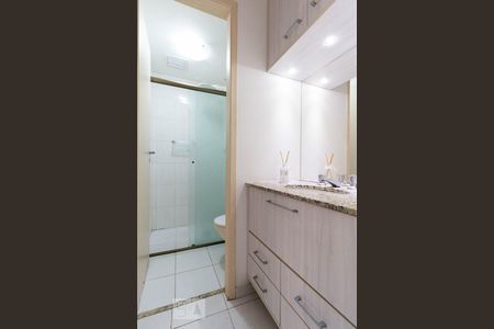 Lavabo de apartamento para alugar com 1 quarto, 50m² em Alto da Mooca, São Paulo