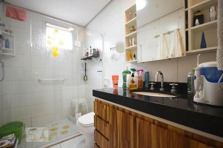 Banheiro suíte 2 de apartamento à venda com 3 quartos, 132m² em Vila Andrade, São Paulo