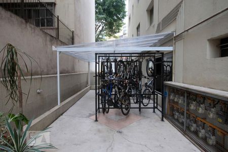 Bicicletário de apartamento à venda com 2 quartos, 36m² em Bela Vista, São Paulo