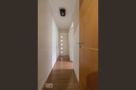 Corredor dos Quartos e Banheiro  de apartamento à venda com 2 quartos, 65m² em Vila Santa Clara, São Paulo