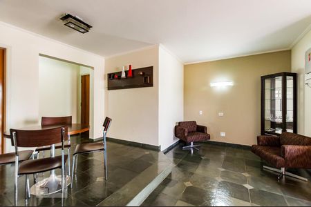 Sala de apartamento para alugar com 1 quarto, 74m² em Cambuí, Campinas