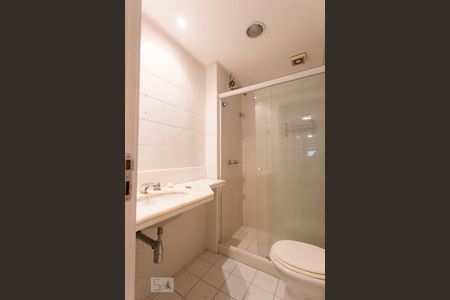 Banheiro de apartamento à venda com 4 quartos, 168m² em Icaraí, Niterói
