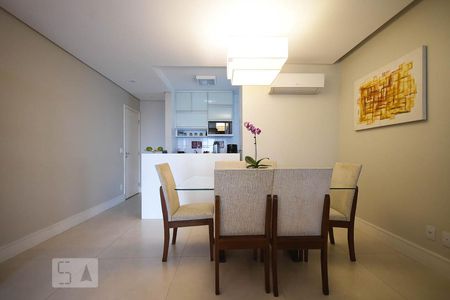 Sala de jantar de apartamento para alugar com 2 quartos, 87m² em Parque Reboucas, São Paulo