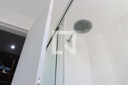 Apartamento para alugar com 240m², 3 quartos e 3 vagas Apartamento para alugar com 240m², 3 quartos e 3 vagasBanheiro da Suíte 1