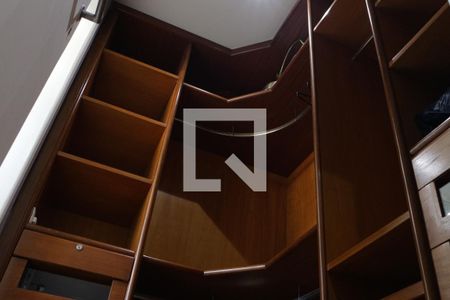 Apartamento para alugar com 240m², 3 quartos e 3 vagas Apartamento para alugar com 240m², 3 quartos e 3 vagasHall do segundo andar