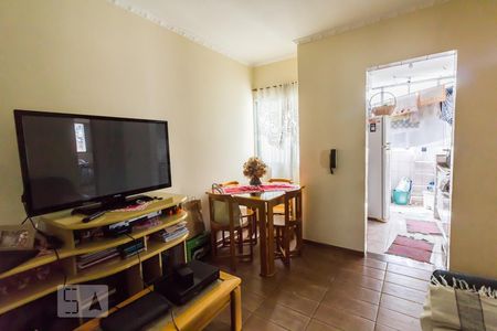 Sala de apartamento para alugar com 2 quartos, 50m² em Parque Santo Antônio, Guarulhos