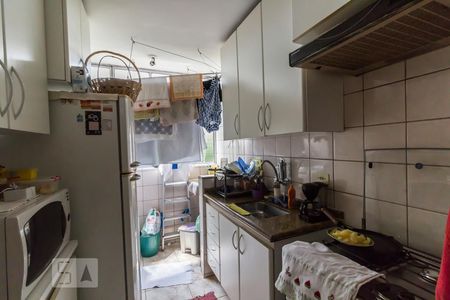 Cozinha de apartamento para alugar com 2 quartos, 50m² em Parque Santo Antônio, Guarulhos