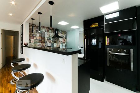 Cozinha de apartamento para alugar com 3 quartos, 134m² em Brooklin Paulista, São Paulo