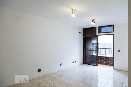 Sala de apartamento para alugar com 2 quartos, 80m² em Humaitá, Rio de Janeiro