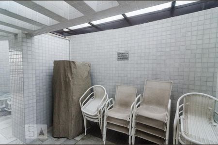 Apartamento para alugar com 52m², 2 quartos e 2 vagas Apartamento para alugar com 52m², 2 quartos e 2 vagasÁrea Comum - Churrasqueira