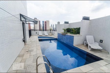 Apartamento para alugar com 52m², 2 quartos e 2 vagas Apartamento para alugar com 52m², 2 quartos e 2 vagasÁrea Comum - Piscina